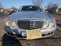 Gebraucht Mercedes E220 Elegance 170 PS (125 kW) 2008 Silber Limousine