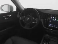 Gebraucht Volvo XC60 Core 197 PS (144 kW) 2023 Crystal white / SUV