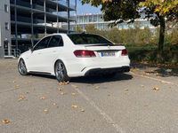 Gebraucht Mercedes E400 Avantgarde 333 PS (244 kW) 2014 Weiß Limousine