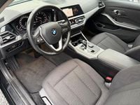 Gebraucht BMW 320 Advantage 184 PS (135 kW) 2020 Schwarz Kombi