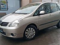 Gebraucht Toyota Corolla Verso 110 PS (80 kW) 2002 Gold Van / Kleinbus