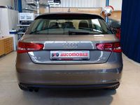 Gebraucht Audi A3 Ambiente 125 PS (91 kW) 2015 Grau Kleinwagen