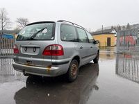 Gebraucht Ford Galaxy 116 PS (85 kW) 2003 Silber Van / Kleinbus