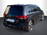 Gebraucht VW Touran Highline 150 PS (110 kW) 2021 Deep black perleffekt Van / Kleinbus