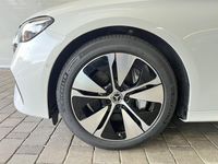 Gebraucht Mercedes E300 Advanced 313 PS (230 kW) 2024 Weiß Limousine