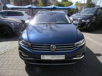 Gebraucht VW Passat Alltrack 200 PS (147 kW) 2024 Blau Kombi