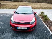 Gebraucht Kia Rio 86 PS (63 kW) 2013 Rot Kleinwagen