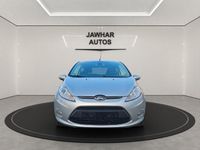 Gebraucht Ford Fiesta Titanium 82 PS (60 kW) 2011 Silber Kleinwagen