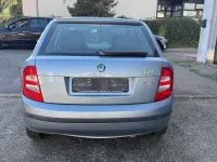 Gebraucht Skoda Fabia 54 PS (39 kW) 2003 Silber Limousine