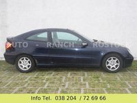 Gebraucht Mercedes C200 163 PS (119 kW) 2001 Blau Coupé