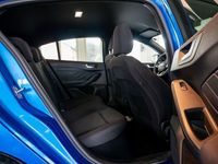 Gebraucht Ford Focus ST-Line 125 PS (91 kW) 2021 Blau Limousine