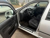 Gebraucht VW Golf IV 75 PS (55 kW) 2001 Weiß Kombi