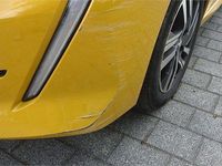 Gebraucht Peugeot 208 Allure 102 PS (75 kW) 2022 Gelb Kleinwagen