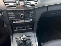 gebraucht Mercedes E250 mit wenig KM !