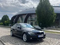 Gebraucht BMW 318 143 PS (105 kW) 2009 Schwarz Limousine