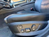 Gebraucht BMW 530 258 PS (189 kW) 2012 Weiß Limousine