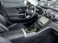 Gebraucht Mercedes C300 204 PS (150 kW) 2025 Blau metalliclack sodalithblau Kombi