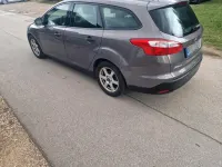 Usado Ford Focus 101 CV (74 kW) 2014 Marrón Familiar