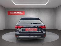 Gebraucht Audi A4 Sport 272 PS (200 kW) 2017 Blau Kombi