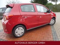 Gebraucht Mitsubishi Space Star Select 71 PS (52 kW) 2024 Rot Limousine