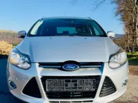 Używany Ford Focus Titanium 140 KM (102 kW) 2014 Srebrny Kombi