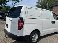 Gebraucht Hyundai H-1 170 PS (125 kW) 2018 Weiß Van / Kleinbus