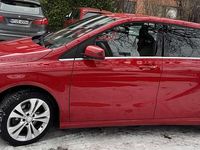 Gebraucht Mercedes B200 Edition 136 PS (100 kW) 2018 Rot Van / Kleinbus