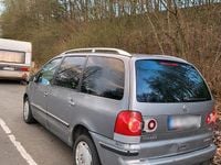 Gebraucht VW Sharan 116 PS (85 kW) 2006 Gold Van / Kleinbus