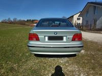 Gebraucht BMW 528 193 PS (141 kW) 1996 Silber Limousine