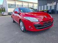 Gebraucht Renault Mégane Luxe 140 PS (102 kW) 2011 Rot Limousine