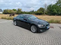 Gebraucht BMW 320 Cabriolet 184 PS (135 kW) 2011 Schwarz Cabrio