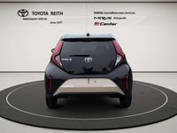 Neu Toyota Aygo X 72 PS (52 kW) 2025 Ginger beige (4u9)/ black mica SUV