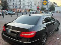 Gebraucht Mercedes E300 231 PS (169 kW) 2011 Schwarz Limousine