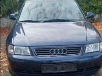 Gebraucht Audi A3 Attraction 150 PS (110 kW) 2000 Blau Limousine