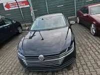 Gebraucht VW Arteon Basis 150 PS (110 kW) 2018 Schwarz Kleinwagen