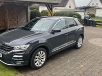 Gebraucht VW T-Roc Active 150 PS (110 kW) 2021 Grau SUV