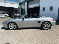 Gebraucht Porsche Boxster 220 PS (161 kW) 2000 Silber (metallic) Cabrio
