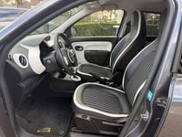 Gebraucht Renault Twingo Intens 60 kW (82 PS) 2022 Grau Kleinwagen