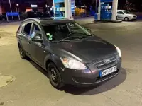 Gebraucht Kia Ceed EX 109 PS (80 kW) 2009 Grau Kleinwagen