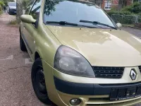 Gebraucht Renault Clio II 75 PS (55 kW) 2003 Grün Limousine