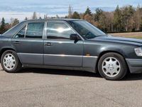 Gebraucht Mercedes E320 220 PS (161 kW) 1994 Schwarz Limousine