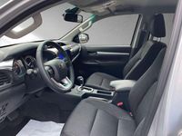 Gebraucht Toyota HiLux Comfort 150 PS (110 kW) 2024 Silber Abholung