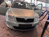 Second-hand Skoda Octavia 105 CP (77 kW) 2010 Gri Berlinǎ