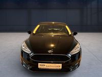 Gebraucht Ford Focus Trend 125 PS (91 kW) 2017 Schwarz Limousine