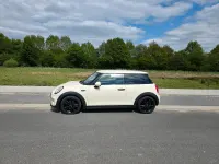 Occasion Mini Cooper D 2017 Beige Hatchback