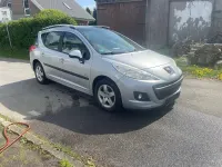 Gebraucht Peugeot 207 2011 Grau Kombi