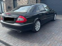 Gebraucht Mercedes E350 Elegance 292 PS (214 kW) 2008 Schwarz Limousine