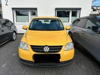 Gebraucht VW Fox 54 PS (39 kW) 2006 Gelb Kleinwagen