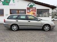 Gebraucht Volvo V40 140 PS (102 kW) 1997 Silber Kombi