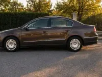 Gebraucht VW Passat 120 PS (88 kW) 2010 Braun Limousine